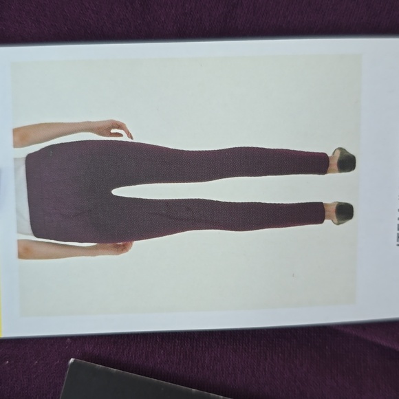 Dynk leggings size small - Picture 2 of 6